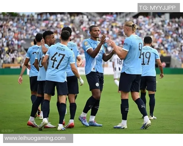 中超赛场惊现冷门曼城大胜本菲卡乌龙球引发全场狂欢