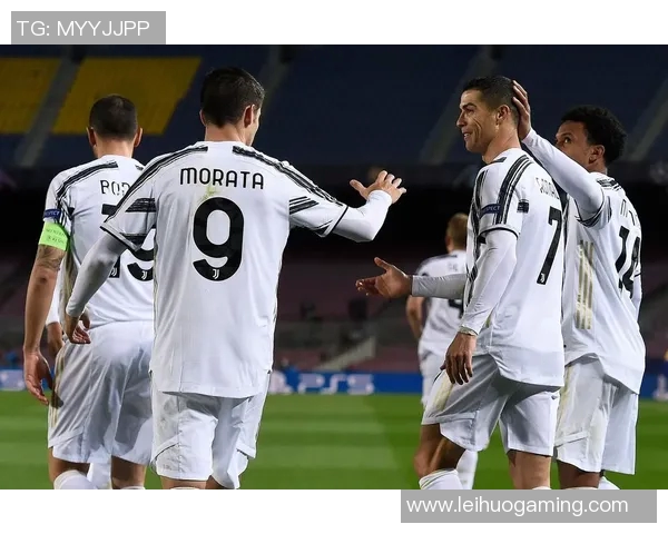 世界杯激战巴萨与尤文图斯握手言和补时进球点燃全场激情 世界杯激战巴萨与尤文图斯握手言和补时进球点燃全场激情