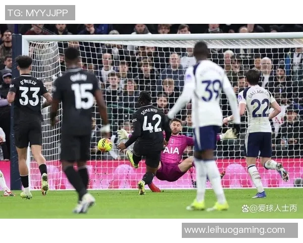 意甲激战皇马4-0曼联点球大战瞬间点燃全场激情十大精彩进球回顾 意甲激战皇马4-0曼联点球大战瞬间点燃全场激情十大精彩进球回顾