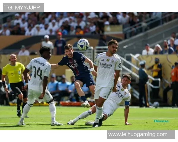 友谊赛精彩对决尤文图斯与皇马战成平局引发全场热烈反响