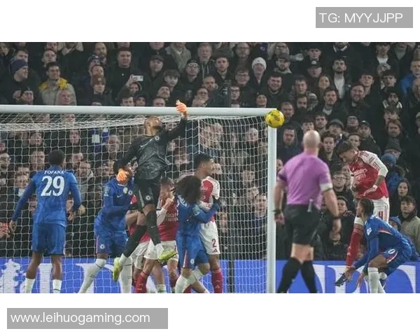 友谊赛激战曼城与阿森纳平局红牌争议引发全场热议