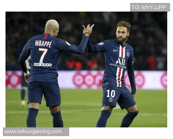 国王杯激战巴萨与巴黎圣日耳曼平局红牌事件引发全场热议与十大精彩进球回顾